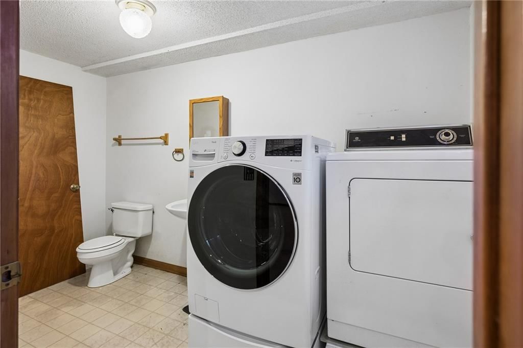 Photo 25 of 30 - 6906 N CHAS Drive, Pleasant Valley, MO 64068