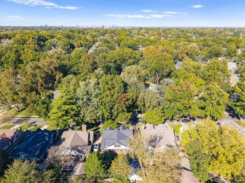 Photo 49 of 53 - 211 E 66TH Street, Kansas City, MO 64113