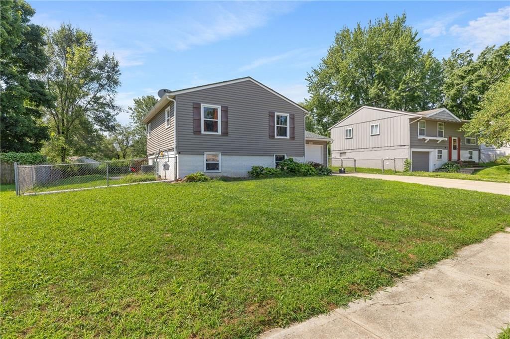 18907 E Susquehanna Ridge, Independence, MO: listing photo 3