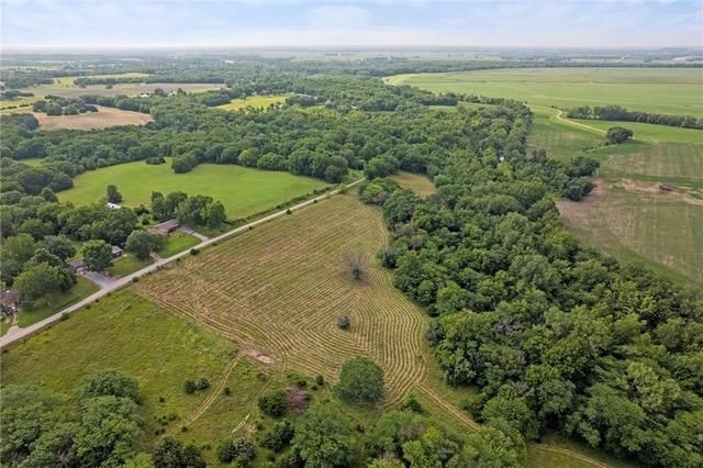 Photo 4 of 13 - Lot 3 258th Street