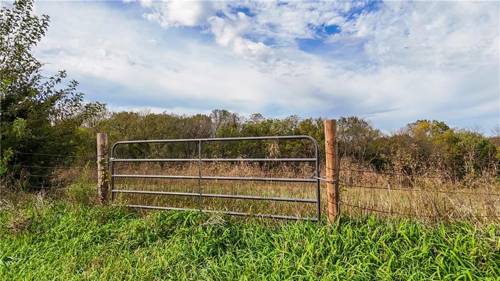 Photo 8 of 13 - Lot 3 258th Street