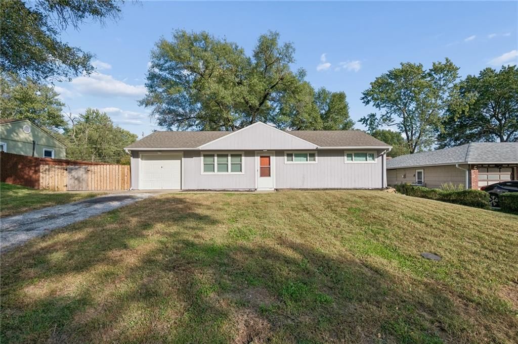11305 Mckinley Avenue, Kansas City, MO
