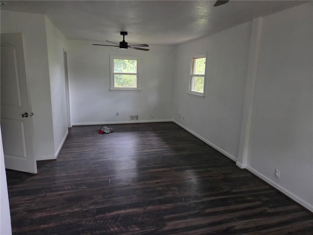 2945 N 57th Street, Kansas City, KS: listing photo 3