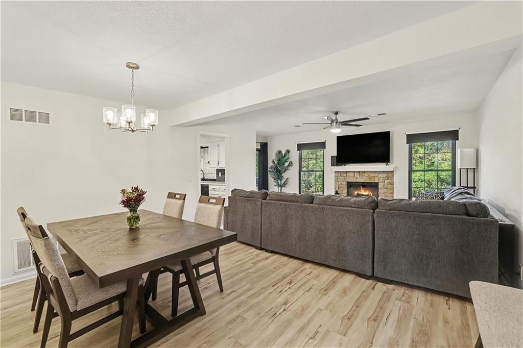 12744 W 110 Terrace, Overland Park, KS: listing photo 2