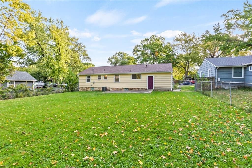 Photo 21 of 21 - 5400 Outlook Street, Mission, KS 66202
