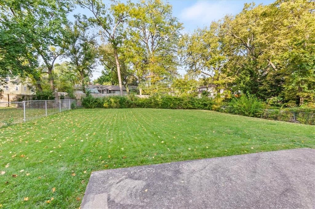 Big backyard, fenced yard and flat lot at 5400 Outlook Street, Mission, KS 66202