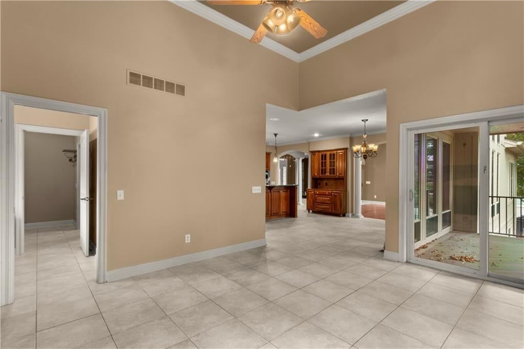 Photo 20 of 57 - 205 SW LEWIS Court, Lee's Summit, MO 64081