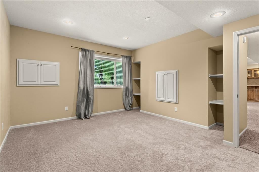 Photo 54 of 57 - 205 SW LEWIS Court, Lee's Summit, MO 64081