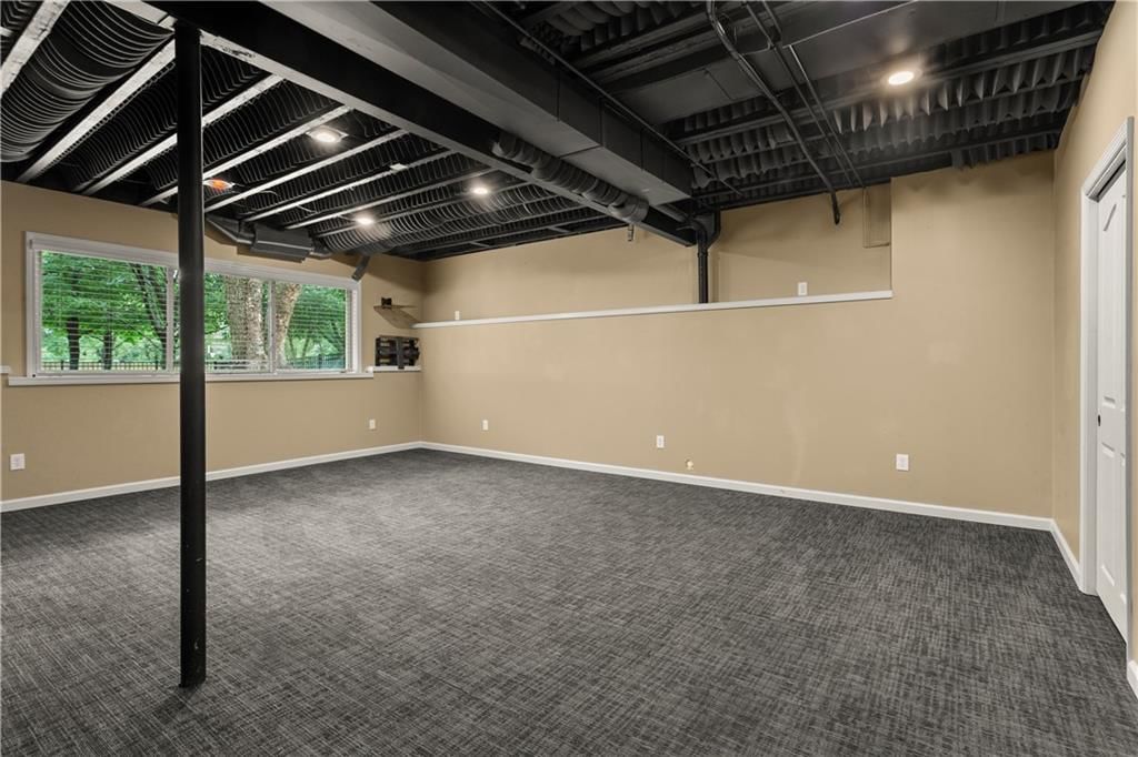 Photo 56 of 57 - 205 SW LEWIS Court, Lee's Summit, MO 64081