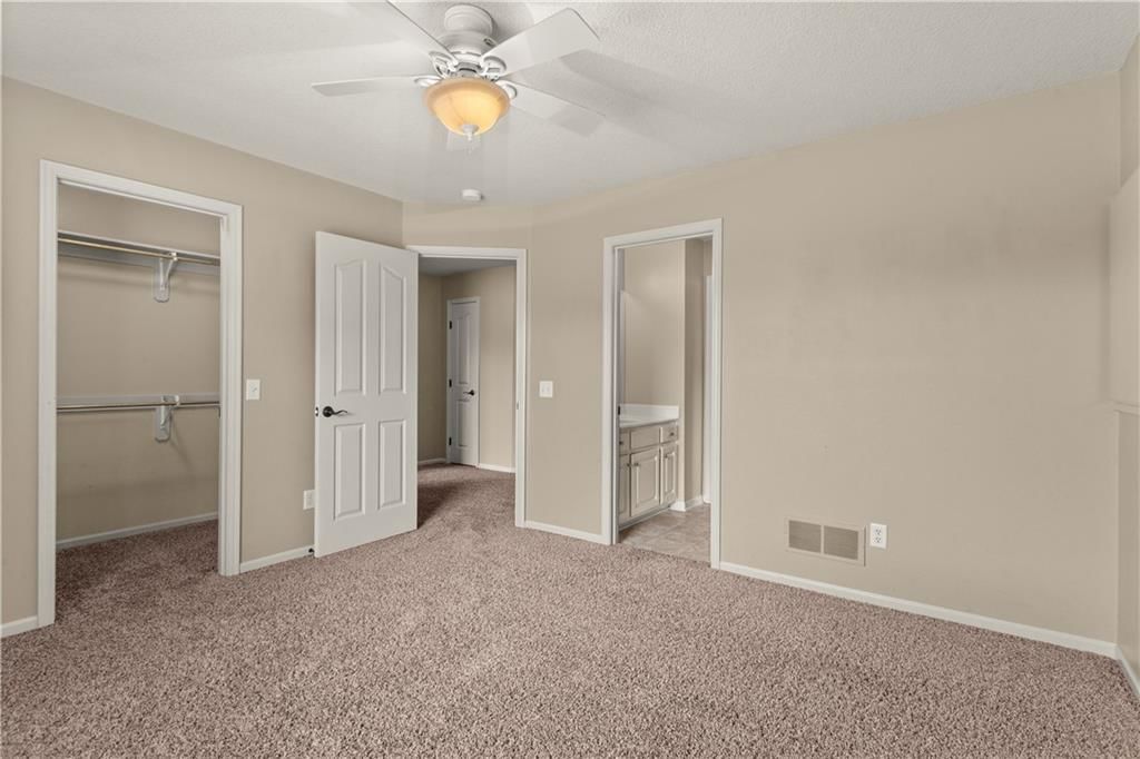 Photo 39 of 57 - 205 SW LEWIS Court, Lee's Summit, MO 64081