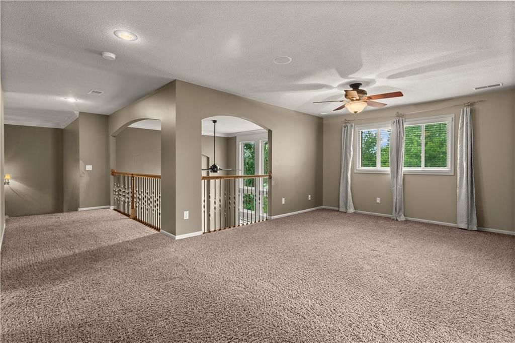 Photo 38 of 57 - 205 SW LEWIS Court, Lee's Summit, MO 64081