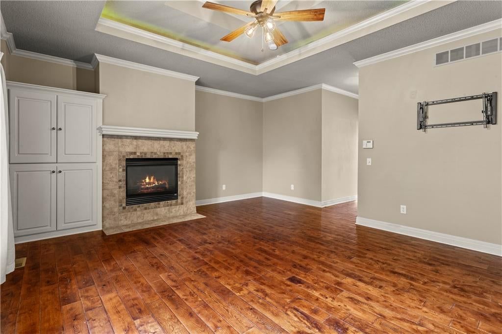 Walk-in shower, tiled shower and double vanity at 205 SW LEWIS Court, Lee's Summit, MO 64081