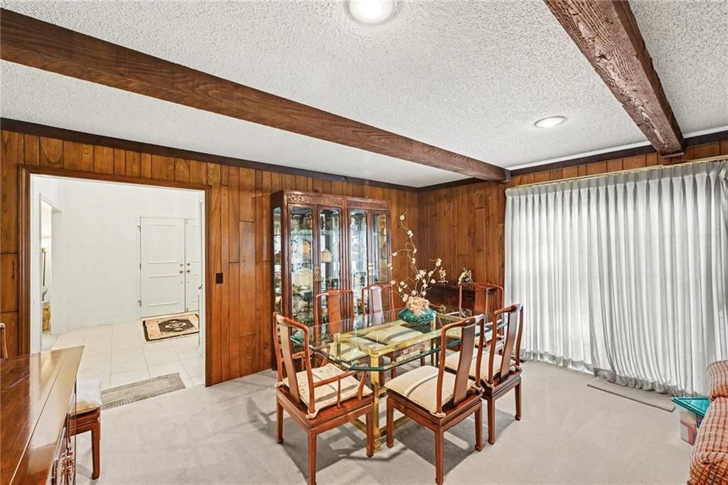 Photo 8 of 28 - 2305 W 120th Terrace, Leawood, KS 66209