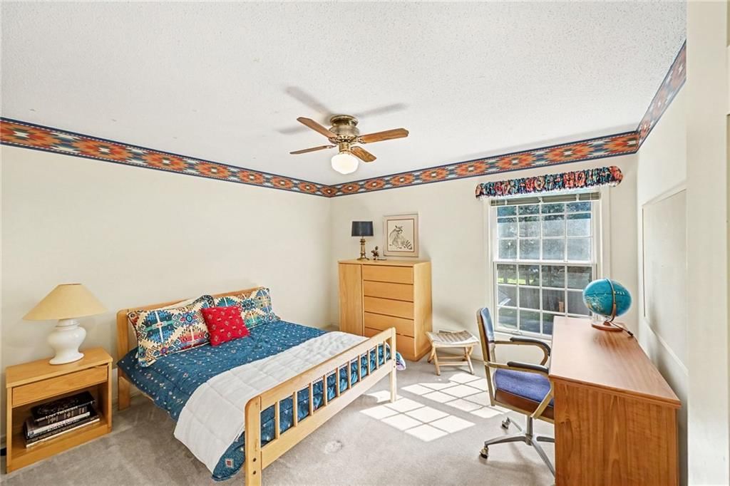 Photo 19 of 28 - 2305 W 120th Terrace, Leawood, KS 66209