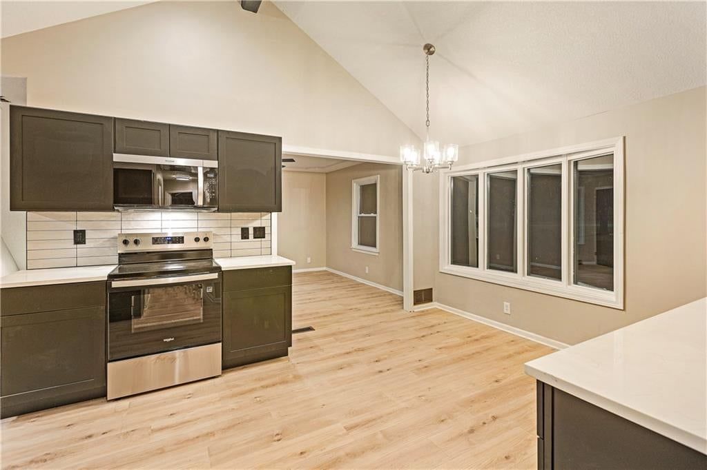 Statement lighting at 2712 S Sante Fe Road, Independence, MO 64052