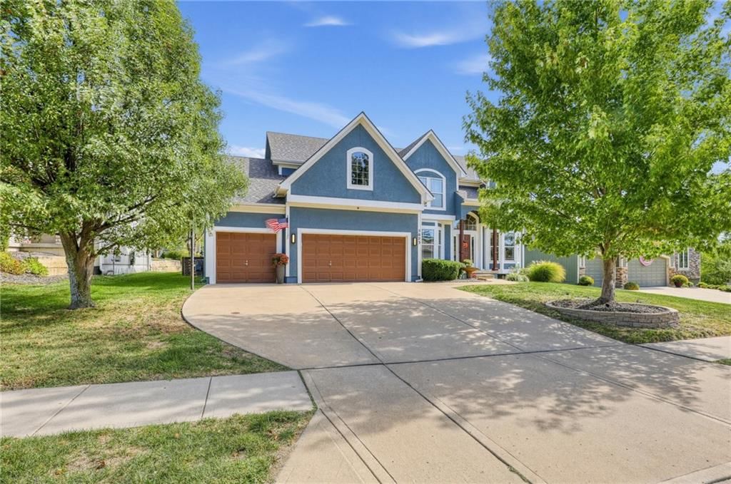 5023 Haskins Street, Shawnee, KS: listing photo 2