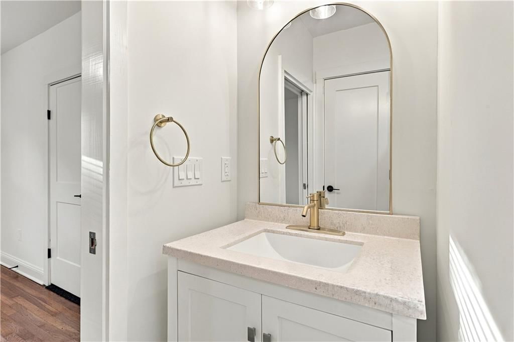 Photo 27 of 76 - 9358 E 64th Terrace, Raytown, MO 64133