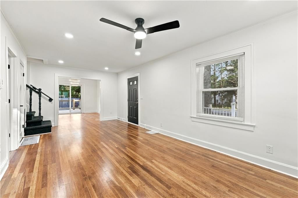 Photo 10 of 76 - 9358 E 64th Terrace, Raytown, MO 64133