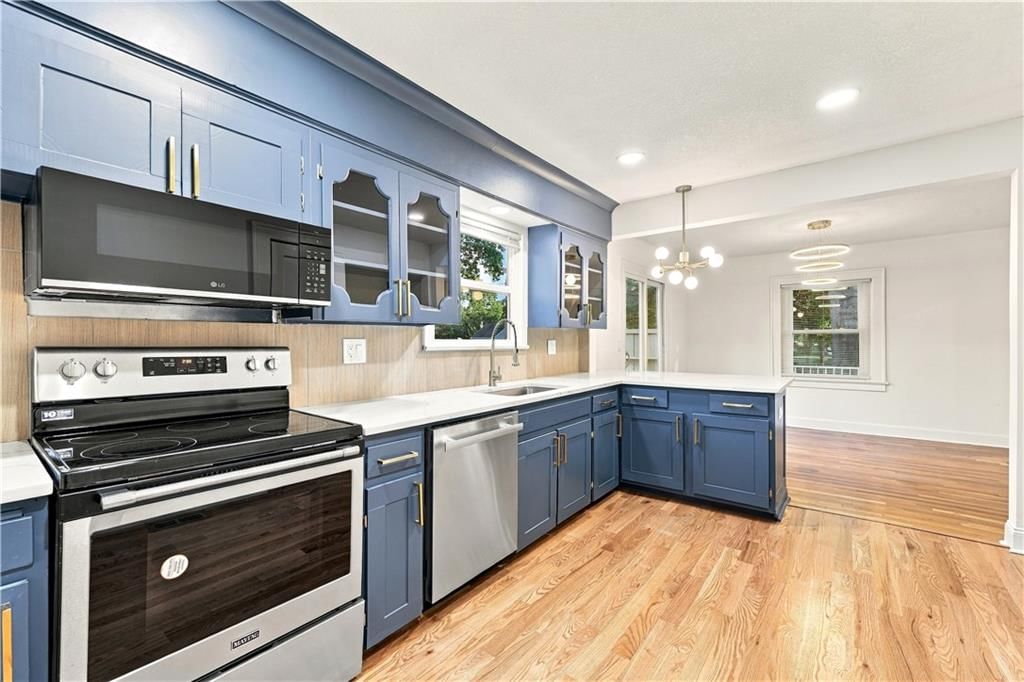 Photo 21 of 76 - 9358 E 64th Terrace, Raytown, MO 64133