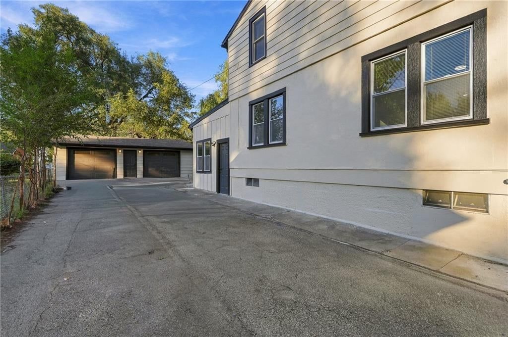 Photo 56 of 76 - 9358 E 64th Terrace, Raytown, MO 64133