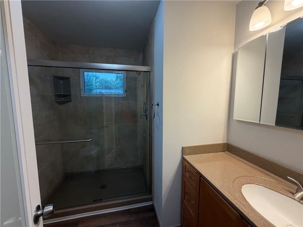 Tiled shower at 11214 E 48th Street, Kansas City, MO 64133
