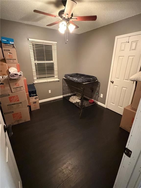 Photo 8 of 14 - 10506 N Baltimore Avenue, Kansas City, MO 64155