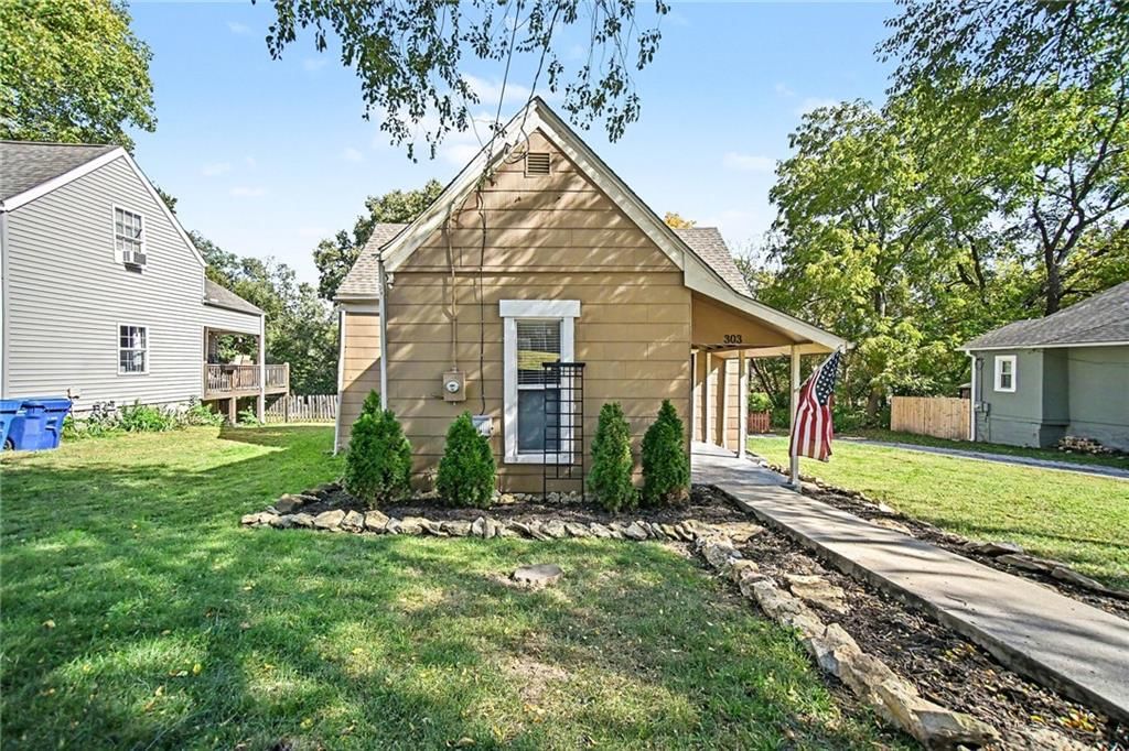 303 N MORSE Avenue, Liberty, MO: listing photo 2