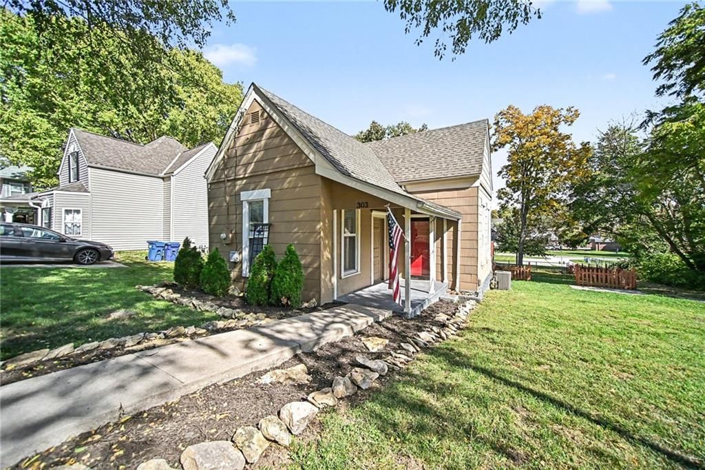 303 N MORSE Avenue, Liberty, MO