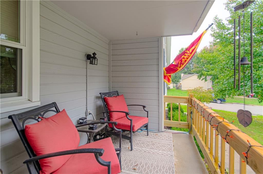 1914 Meadowlane Street, Kearney, MO: listing photo 3