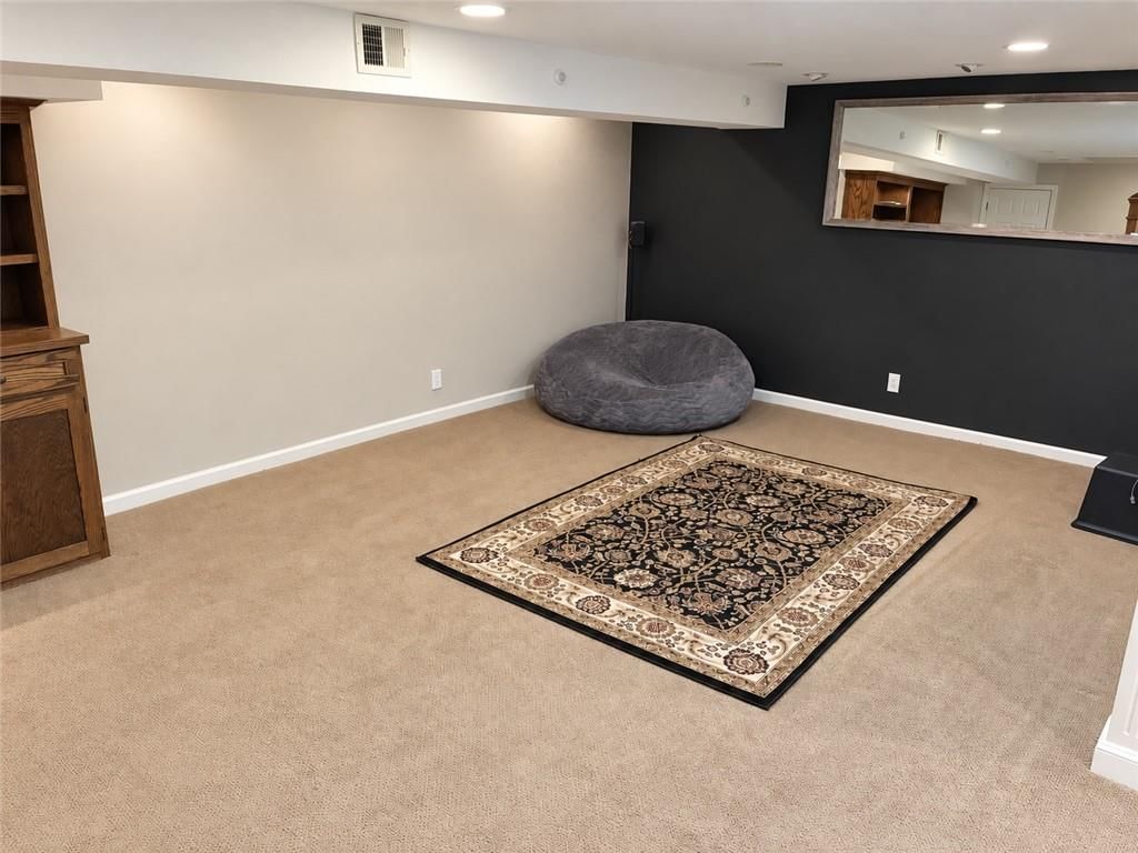 Photo 22 of 24 - 5407 W 103 Terrace, Overland Park, KS 66207