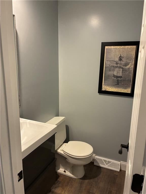 Photo 11 of 24 - 5407 W 103 Terrace, Overland Park, KS 66207