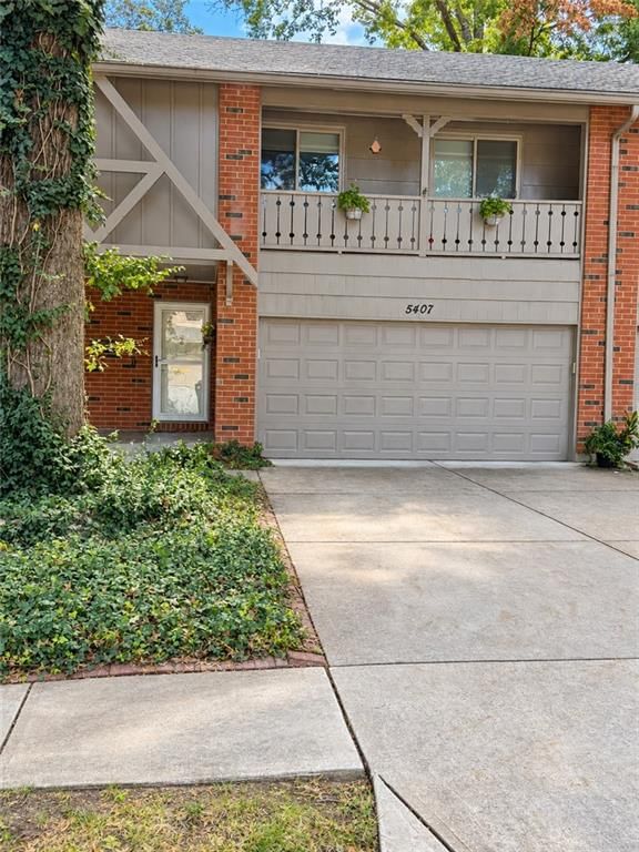 5407 W 103 Terrace, Overland Park, KS