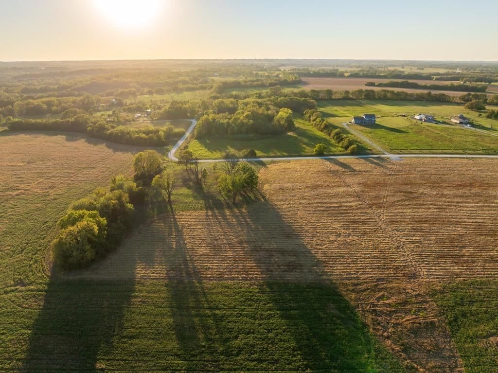 Photo 6 of 32 - 29623 S Van Meter Road