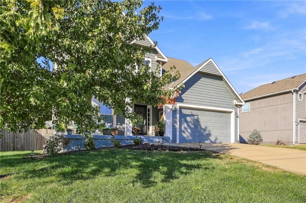 372 W Madison Street, Gardner, KS: listing photo 2