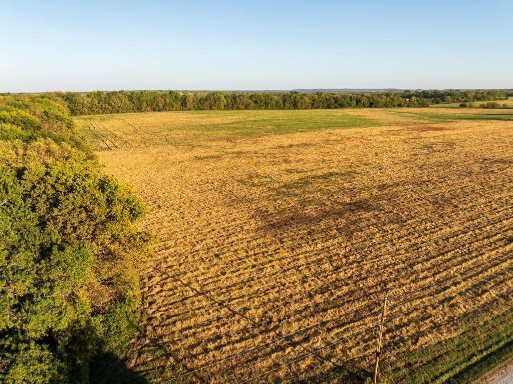 Photo 14 of 28 - S Van Meter Road