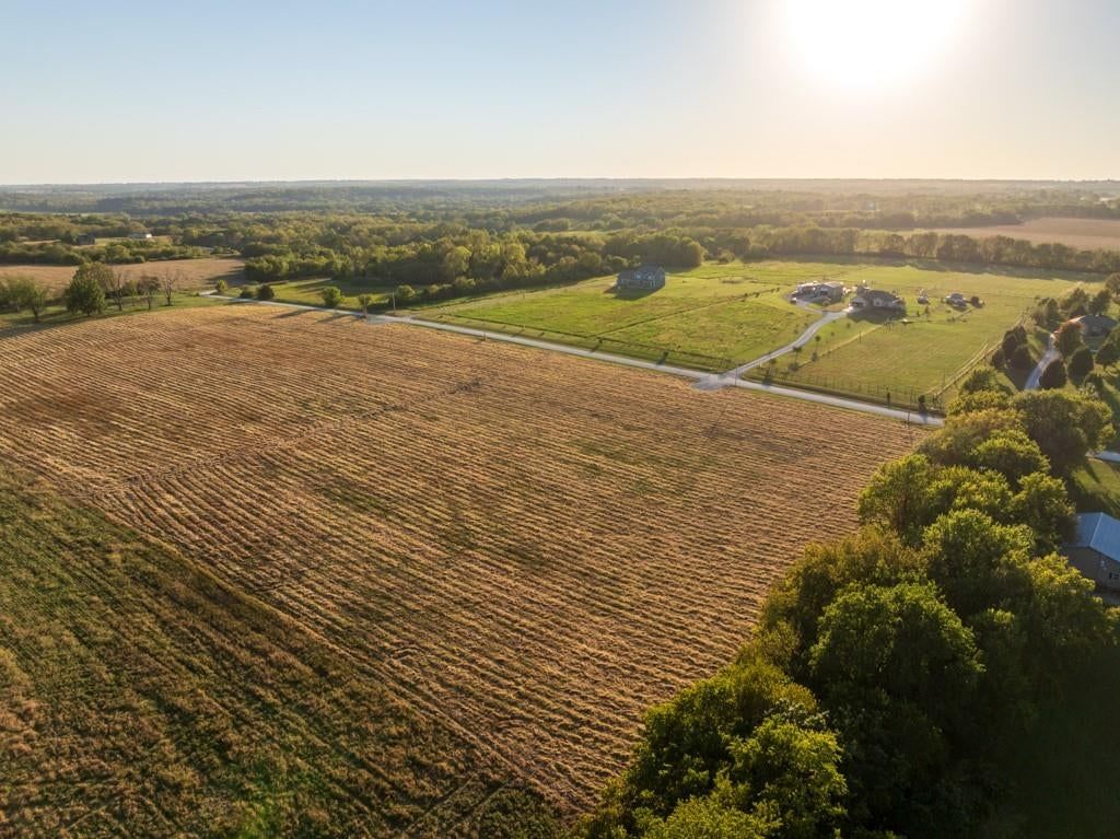 Photo 16 of 28 - S Van Meter Road