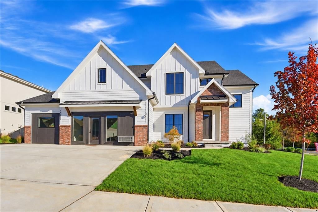18330 W 195th Street, Spring Hill, KS