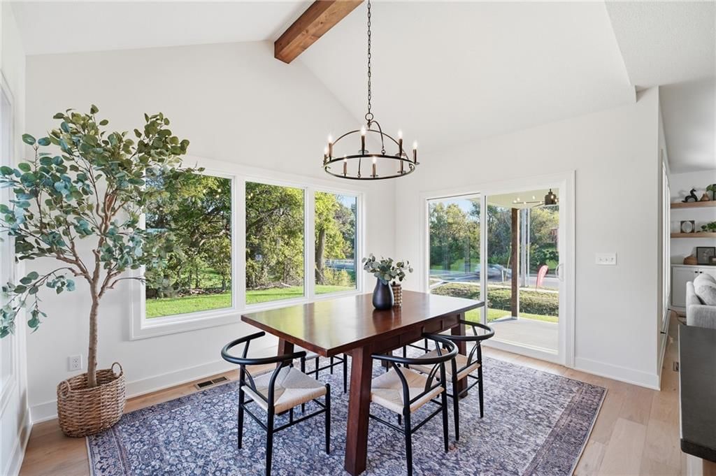 Tall ceilings, wall of windows and breakfast nook at 18330 W 195th Street, Spring Hill, KS 66083