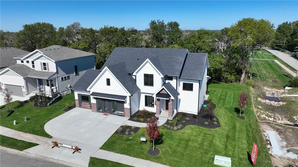 Photo 34 of 41 - 18330 W 195th Street, Spring Hill, KS 66083
