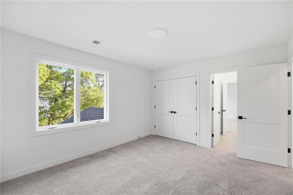 Photo 32 of 41 - 18330 W 195th Street, Spring Hill, KS 66083