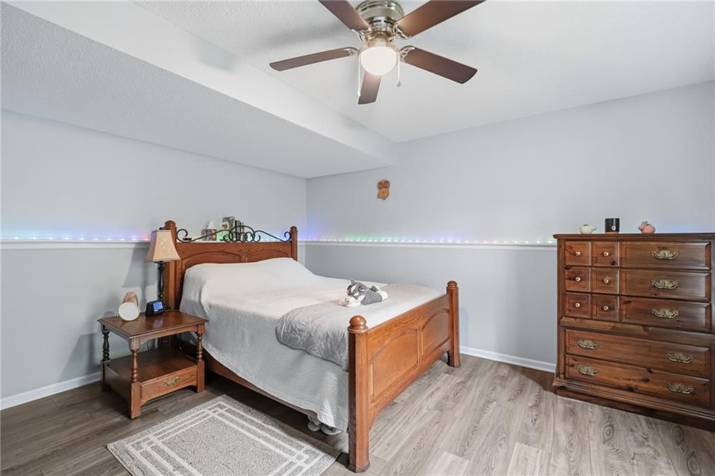 Photo 34 of 42 - 2252 SW Morris Drive, Lee's Summit, MO 64082