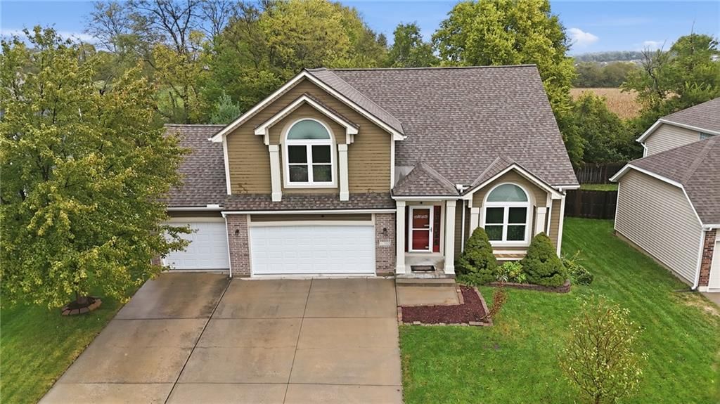 2252 SW Morris Drive, Lee's Summit, MO