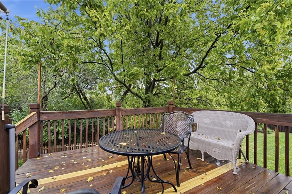 Deck at 2252 SW Morris Drive, Lee's Summit, MO 64082