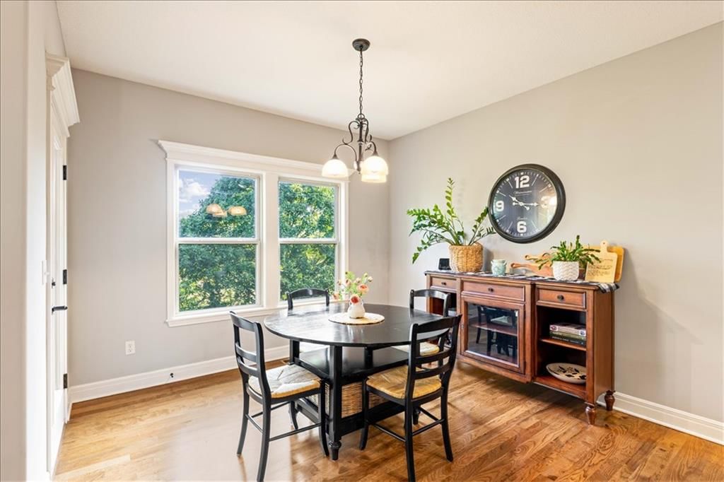 Photo 15 of 42 - 15096 NW 66th Street, Parkville, MO 64152