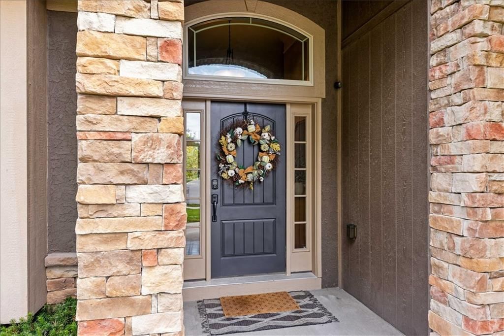 15096 NW 66th Street, Parkville, MO: listing photo 3