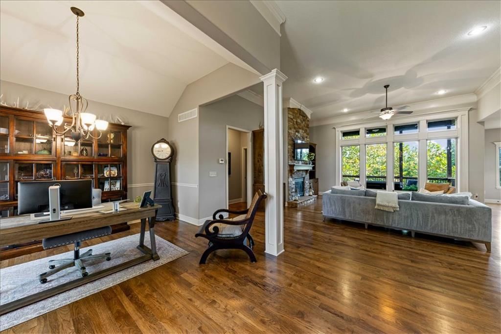 Hardwood floors at 15096 NW 66th Street, Parkville, MO 64152