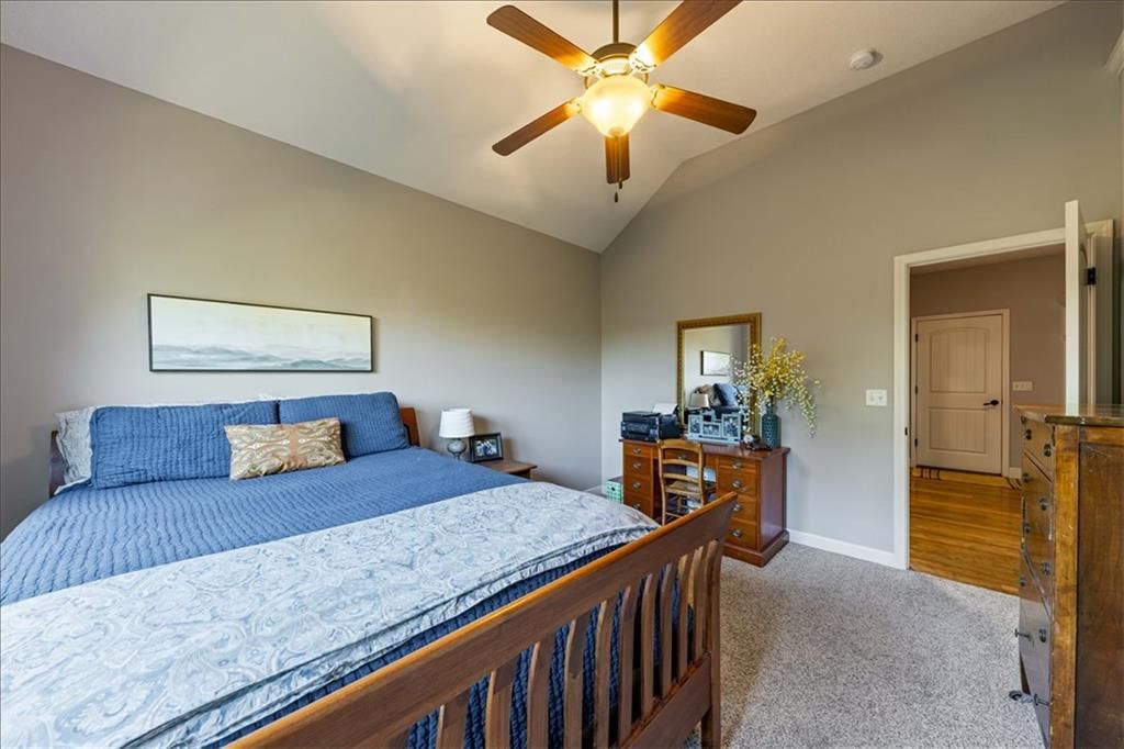 Photo 25 of 42 - 15096 NW 66th Street, Parkville, MO 64152
