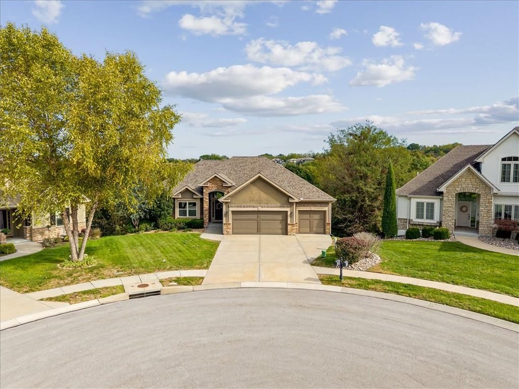 15096 NW 66th Street, Parkville, MO