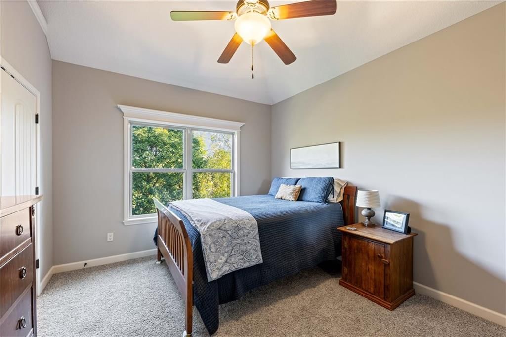 Photo 24 of 42 - 15096 NW 66th Street, Parkville, MO 64152