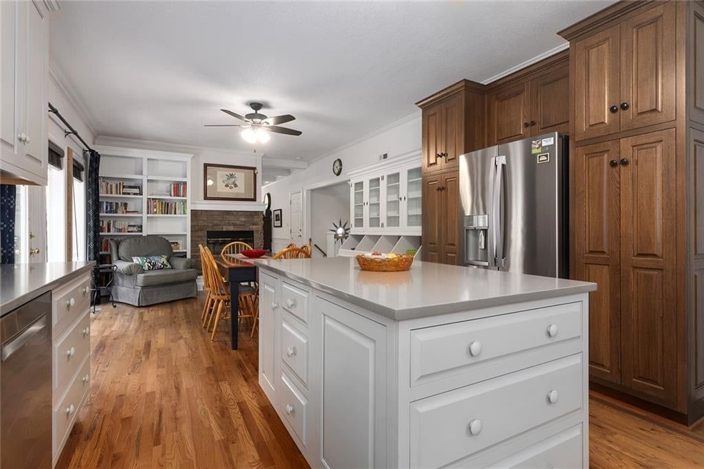 Photo 8 of 54 - 1418 Telford Drive, Liberty, MO 64068